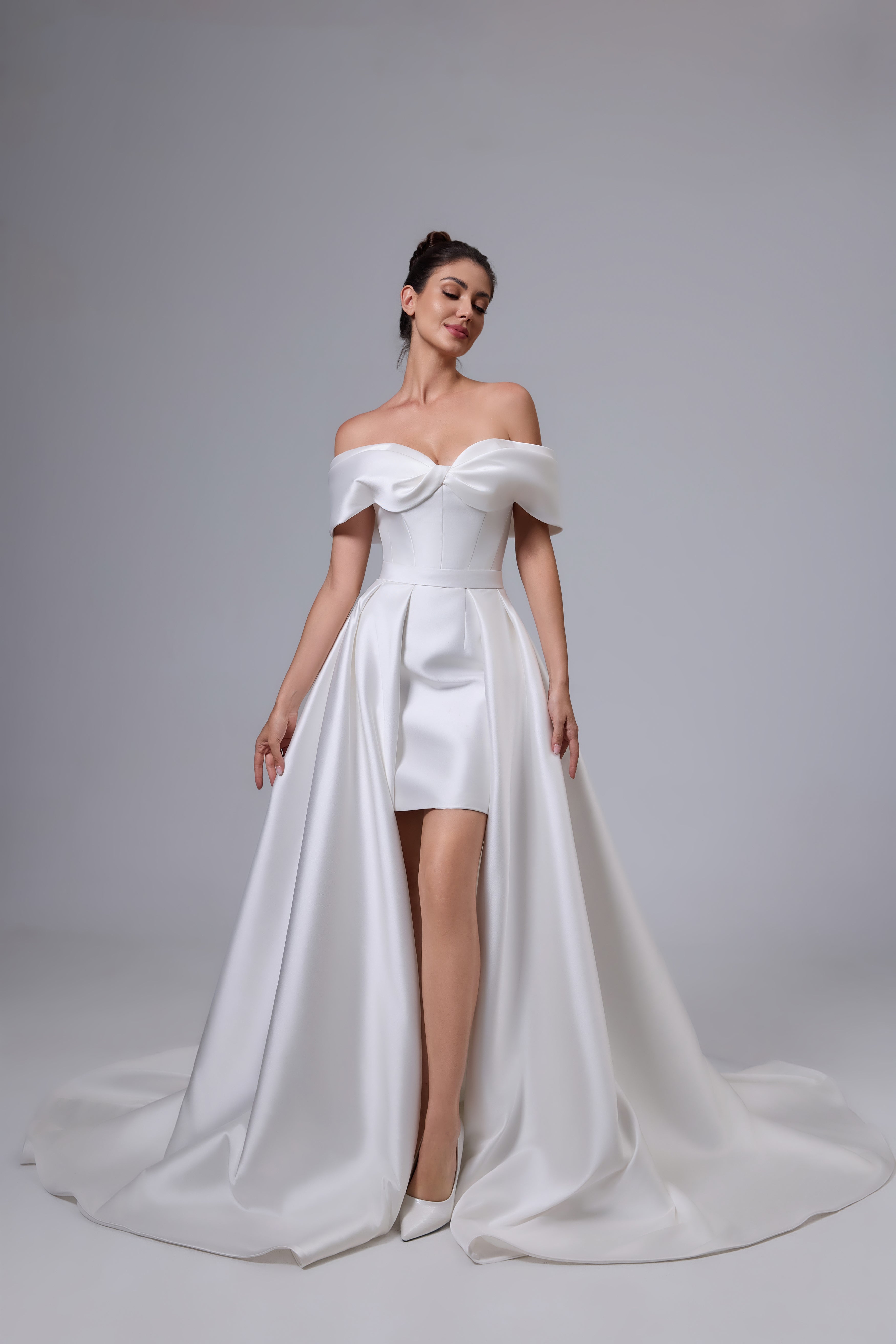 SATIN  SEXY  BRIDAL GOWN WITH DETACHABLE TRAIN LVB2532