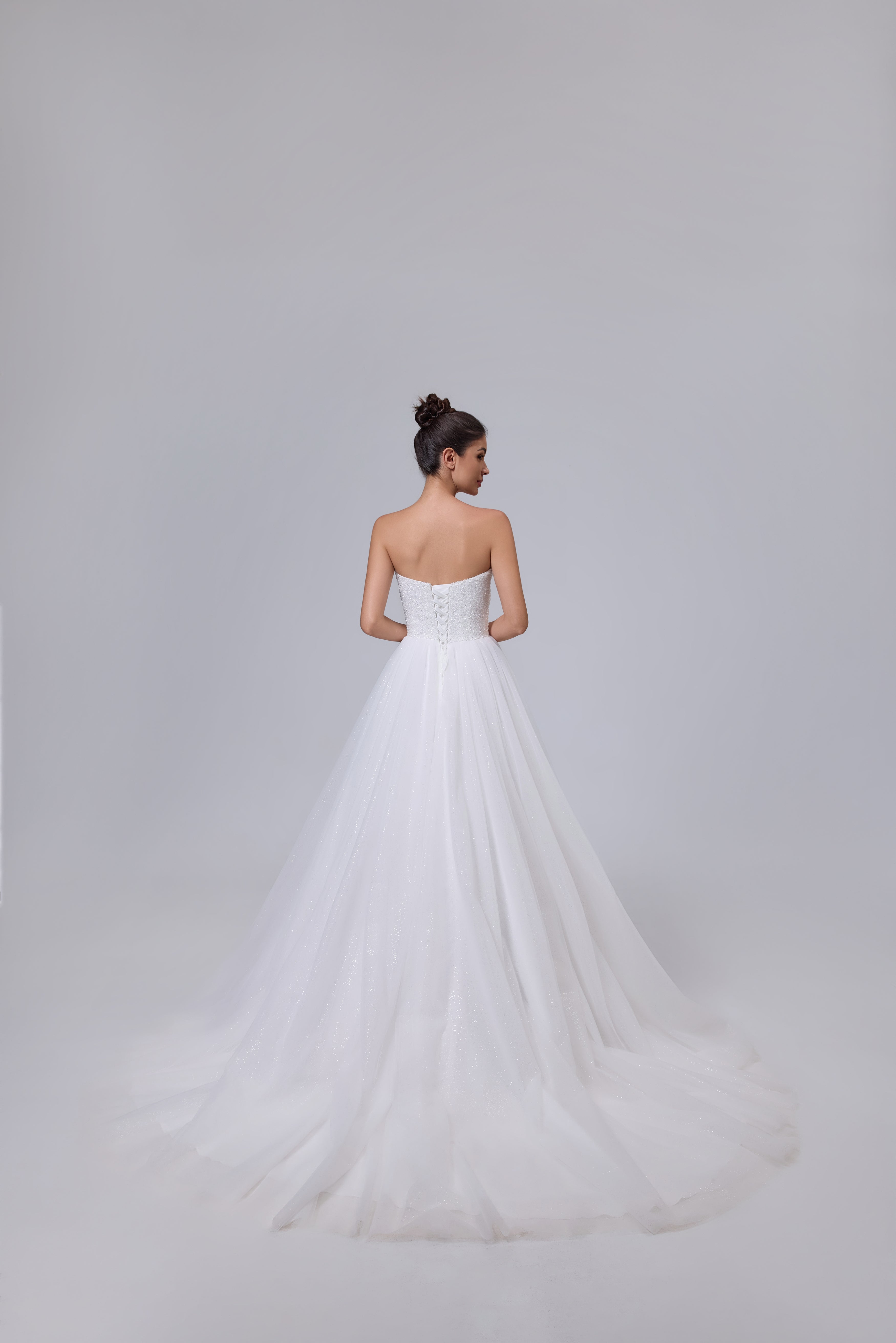 WEDDING DRESS LVB2530