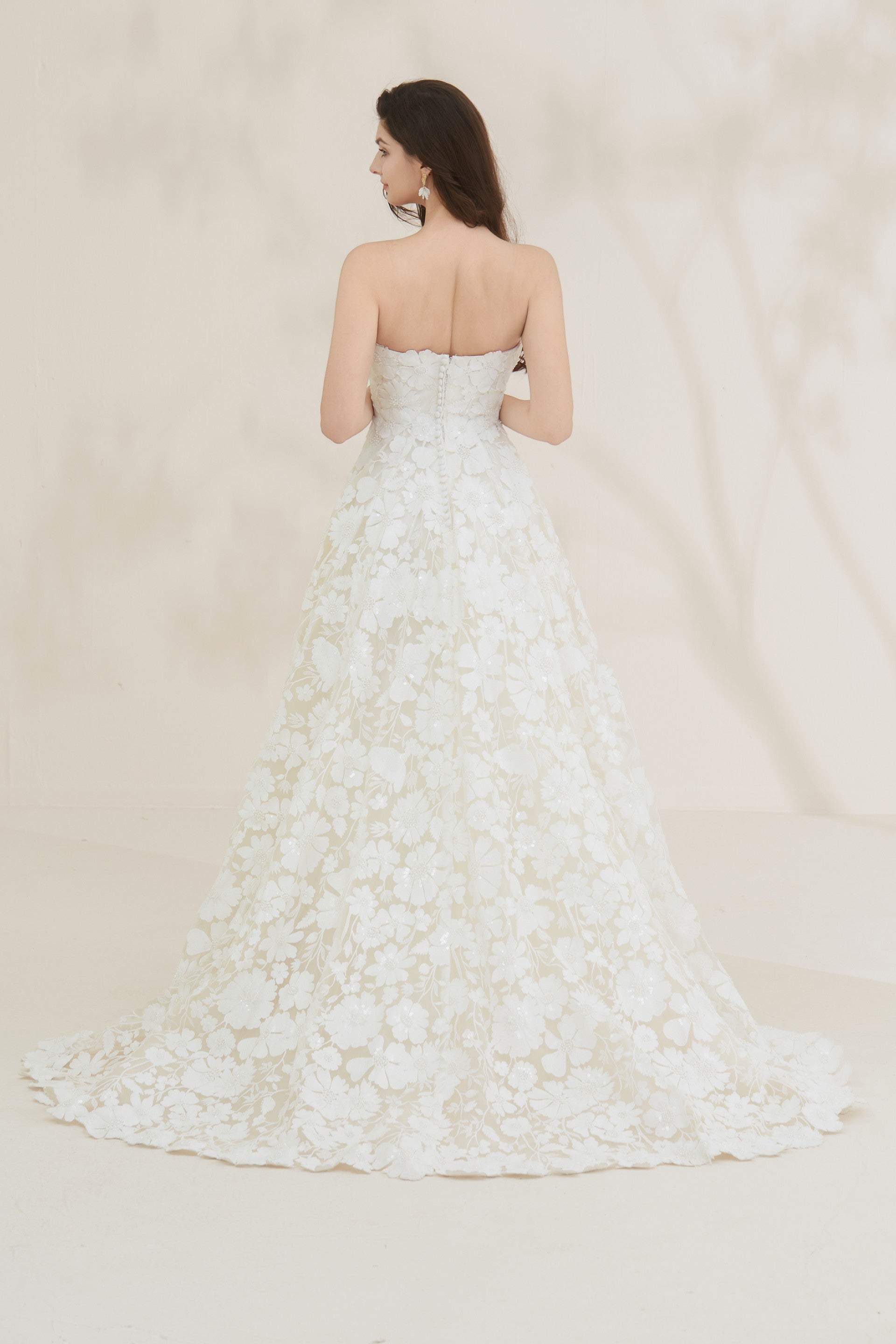 Floral Lace Wedding gown LVB2616