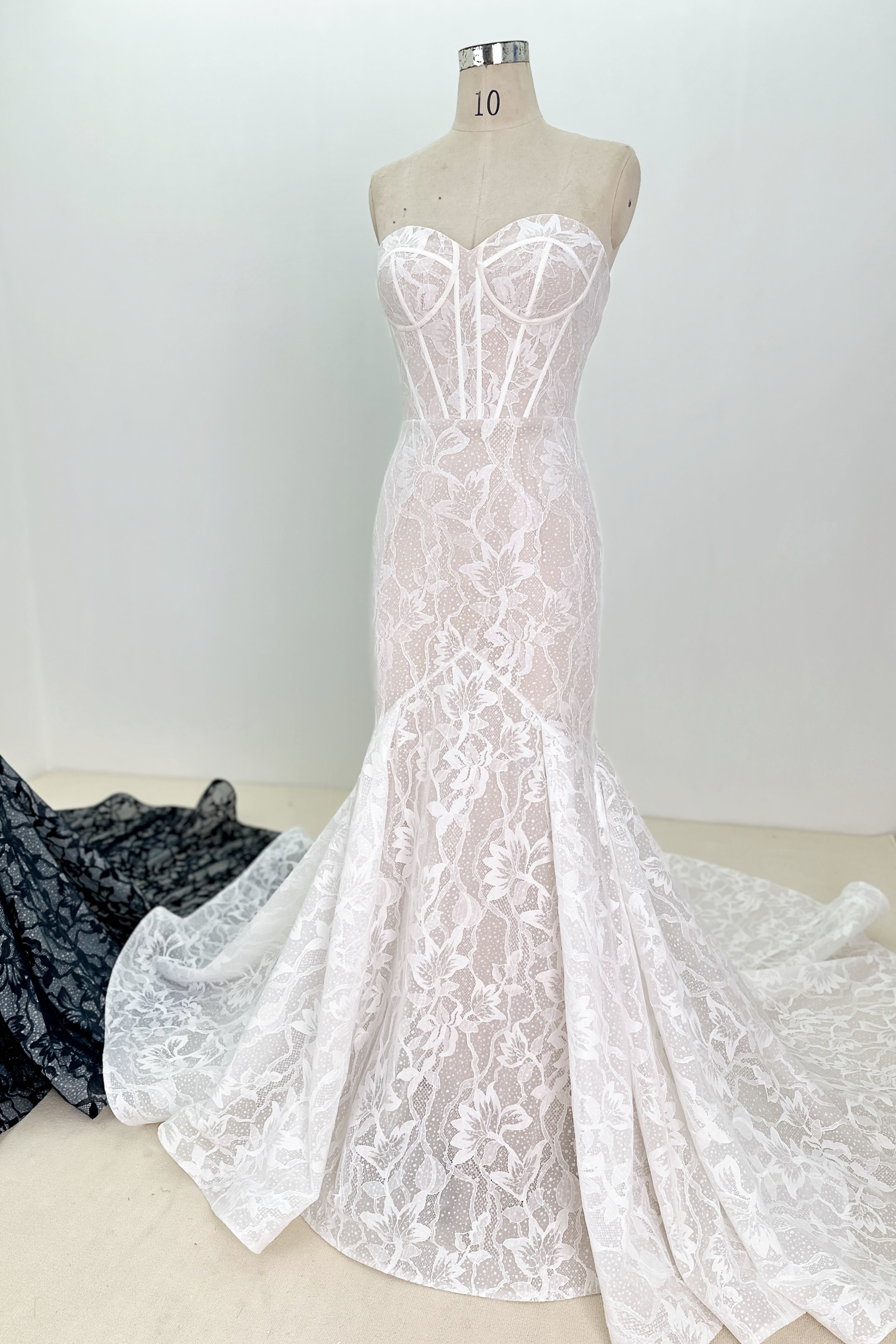 Unique unembellished lace sheath MERMAID bridal dress LVB2693