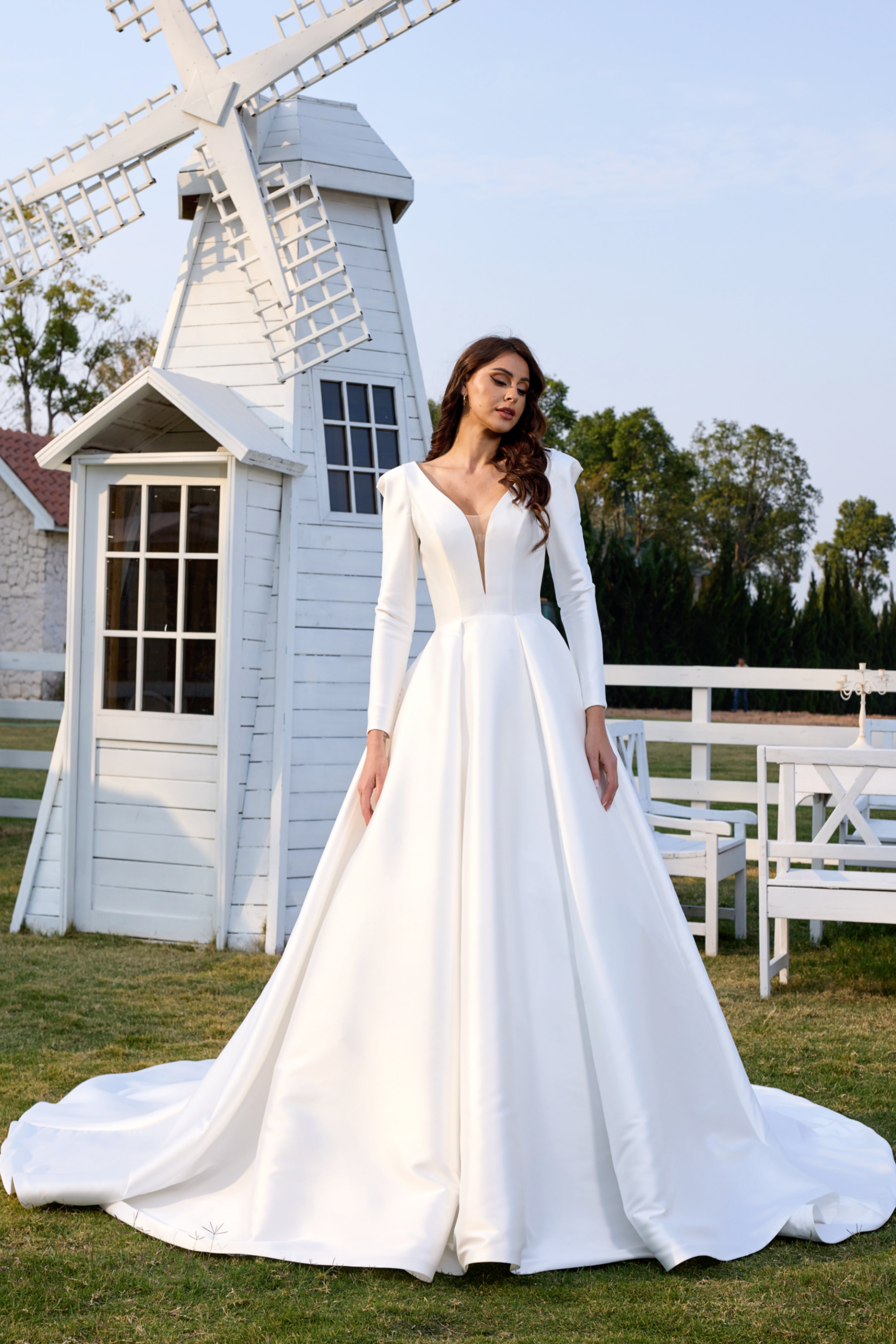 Modest  Elegant Long Sleeves Handmade Wedding Dress and open back LVB2535