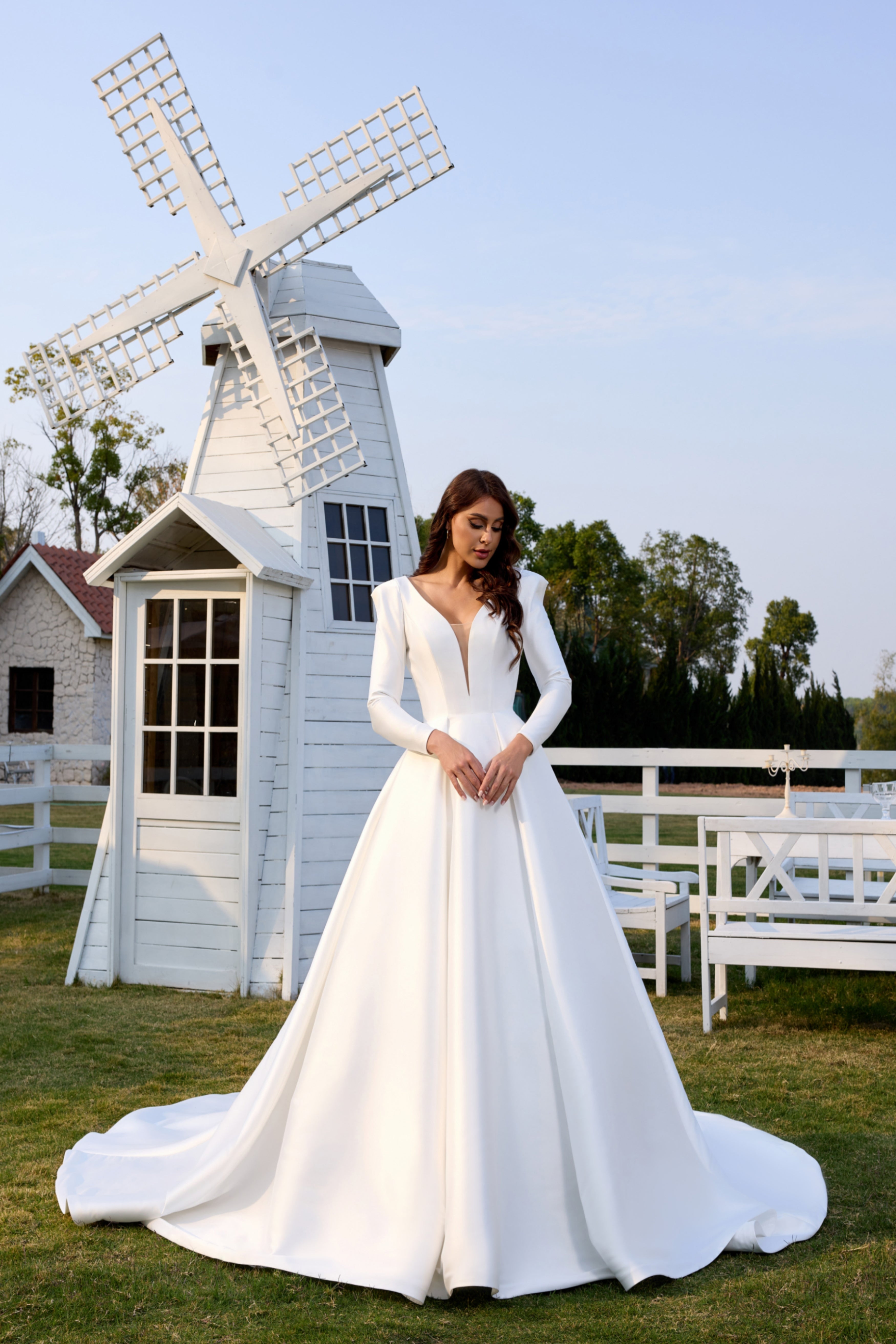 Modest  Elegant Long Sleeves Handmade Wedding Dress and open back LVB2535