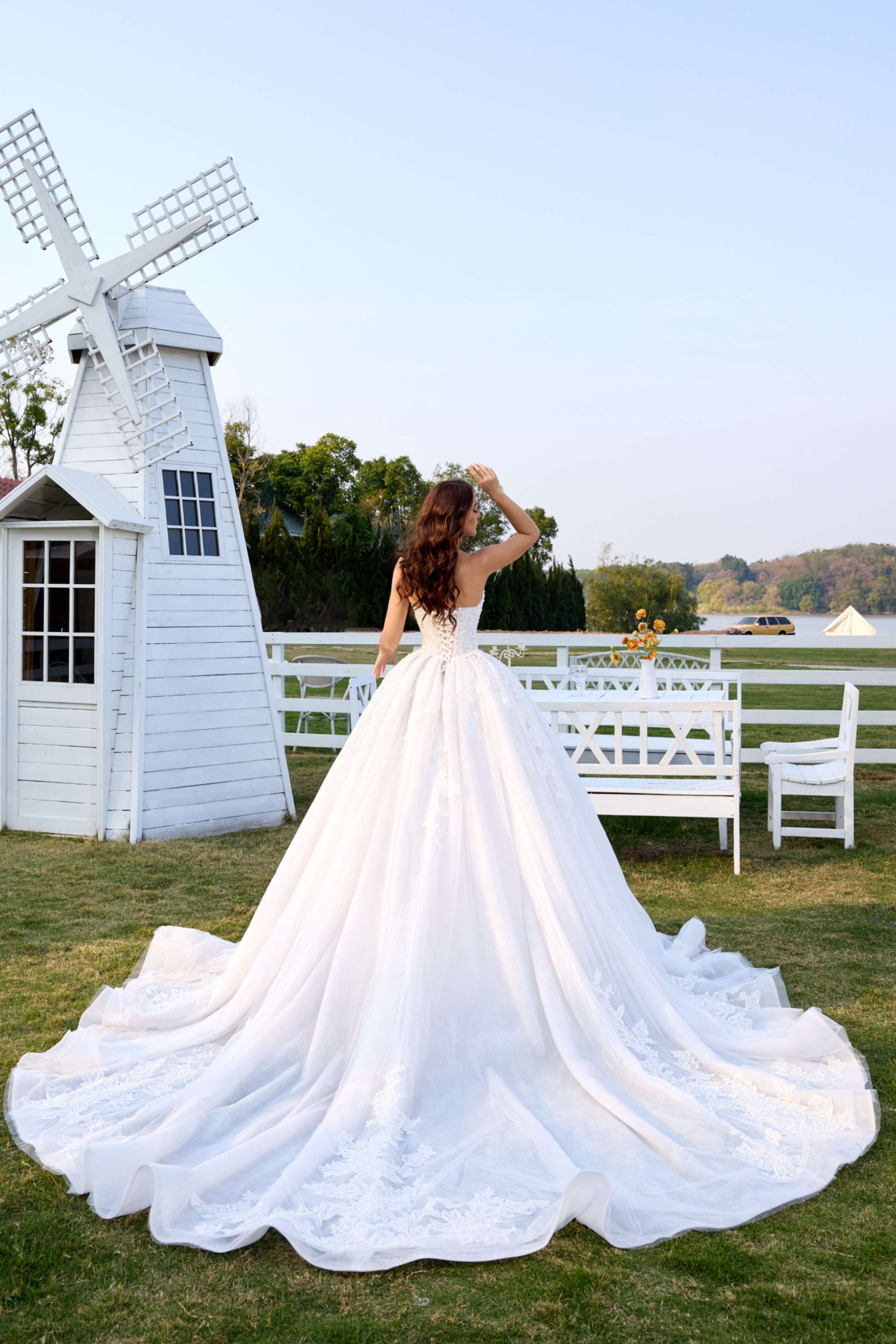 Luxury Lace Ball Gown Wedding Dress With Long Veil LVB2699